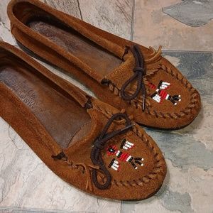 Minnetonka Beaded Thunderbird Moccasins Size 11